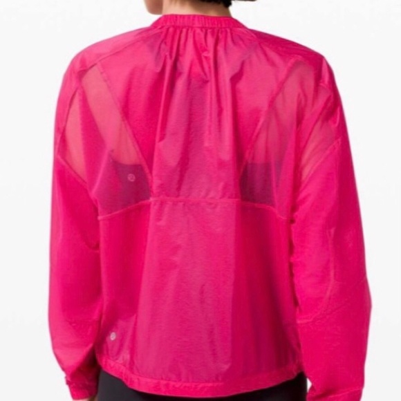 Lululemon With the Breeze jacket, size 10 ✨ - Picture 9 of 10